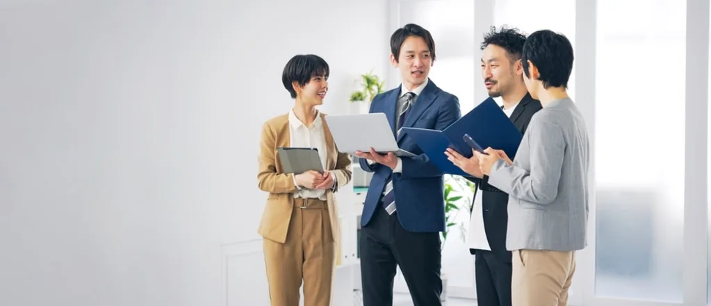 顧客関係管理（CRM）とは？メリットや機能、選び方も解説 のアイキャッチ画像