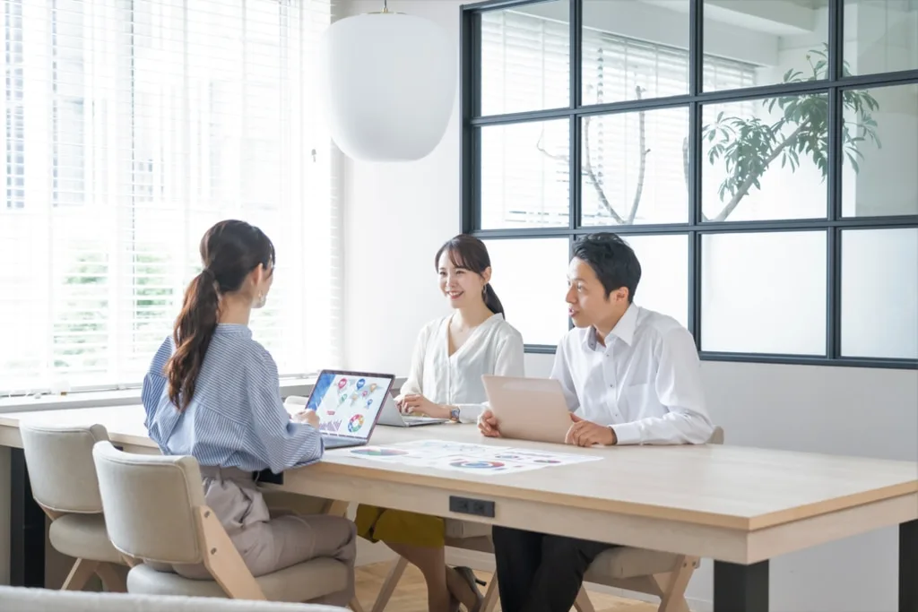 成約率を上げるクロージングとは？コツやテクニックを紹介 のアイキャッチ画像