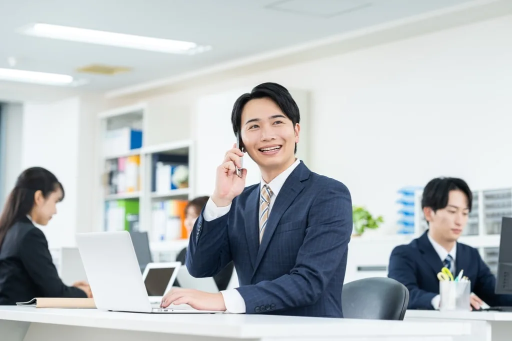 顧客理解を深めるには？具体的な手法や分析に役立つフレームワークを解説 | SALES GO株式会社 のアイキャッチ画像