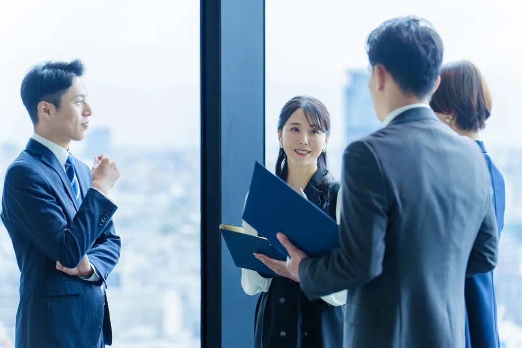 チーム営業とは？メリットや失敗例と対策、成功させる方法を解説 | SALES GO株式会社 のアイキャッチ画像